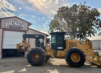 Caterpillar 525D Part and Part Machine